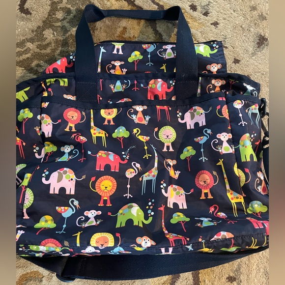 LeSportsac Ryan Baby Bag. - Picture 5 of 5